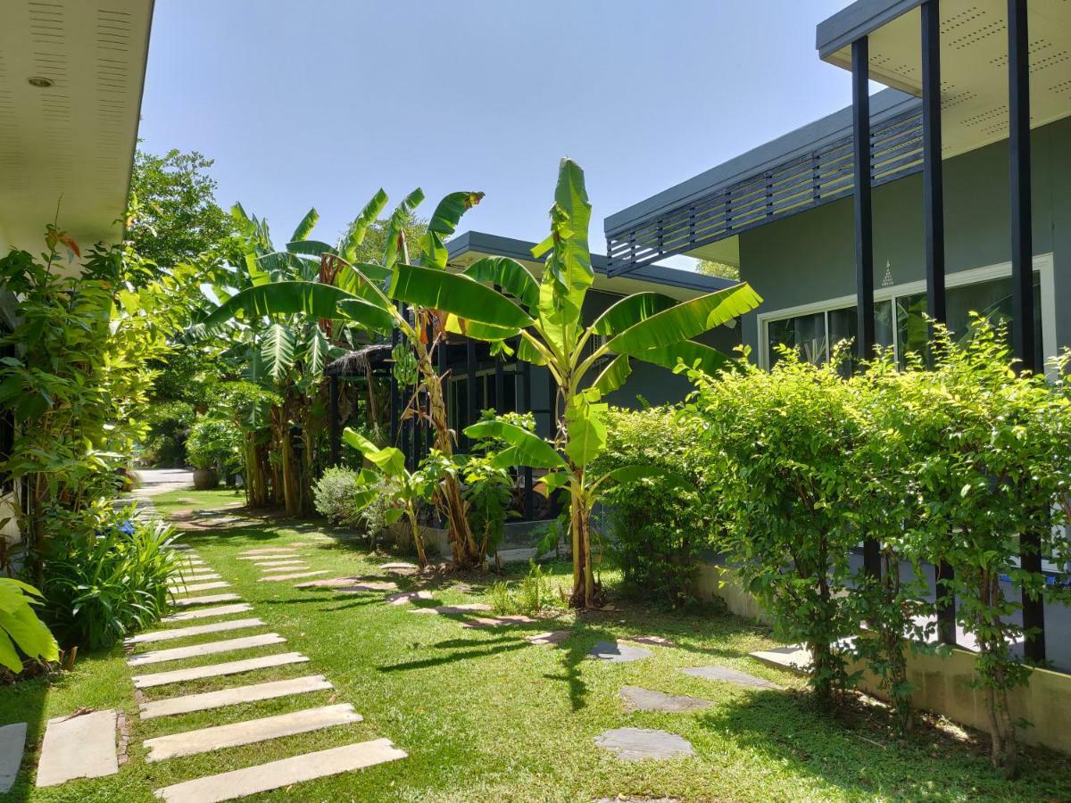 Appartamento Coco Coozy Kanchanaburi Esterno foto
