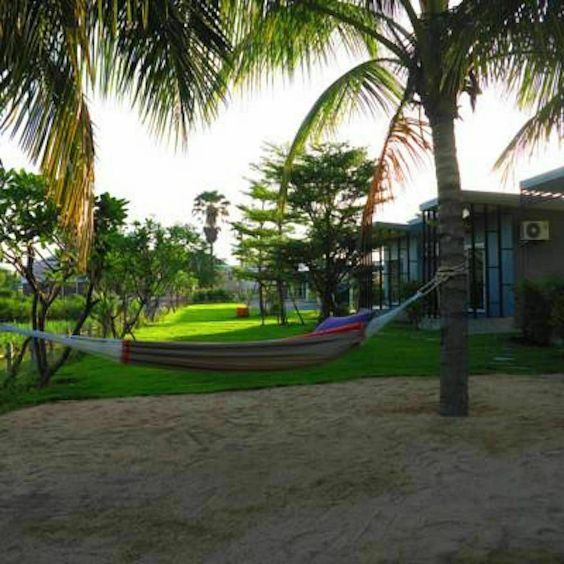 Appartamento Coco Coozy Kanchanaburi Esterno foto